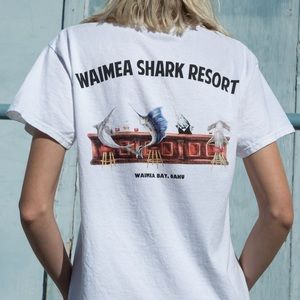 KAITLYNN WAIMEA SHARK RESORT TOP (sold on Mercari)
